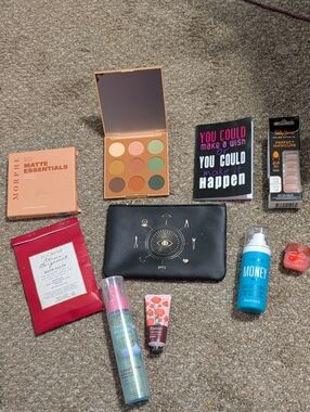Assorted Make-up And Skin Care Bundle